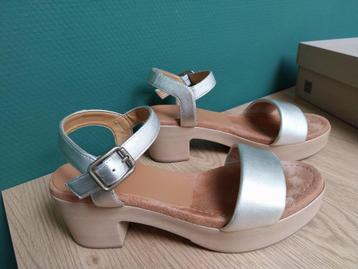 zomersandalen met hak maat 37 merk Unisa beschikbaar voor biedingen