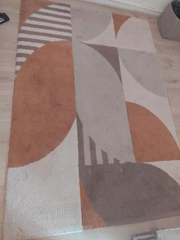 Tapijt 160 x 230 cm beschikbaar voor biedingen