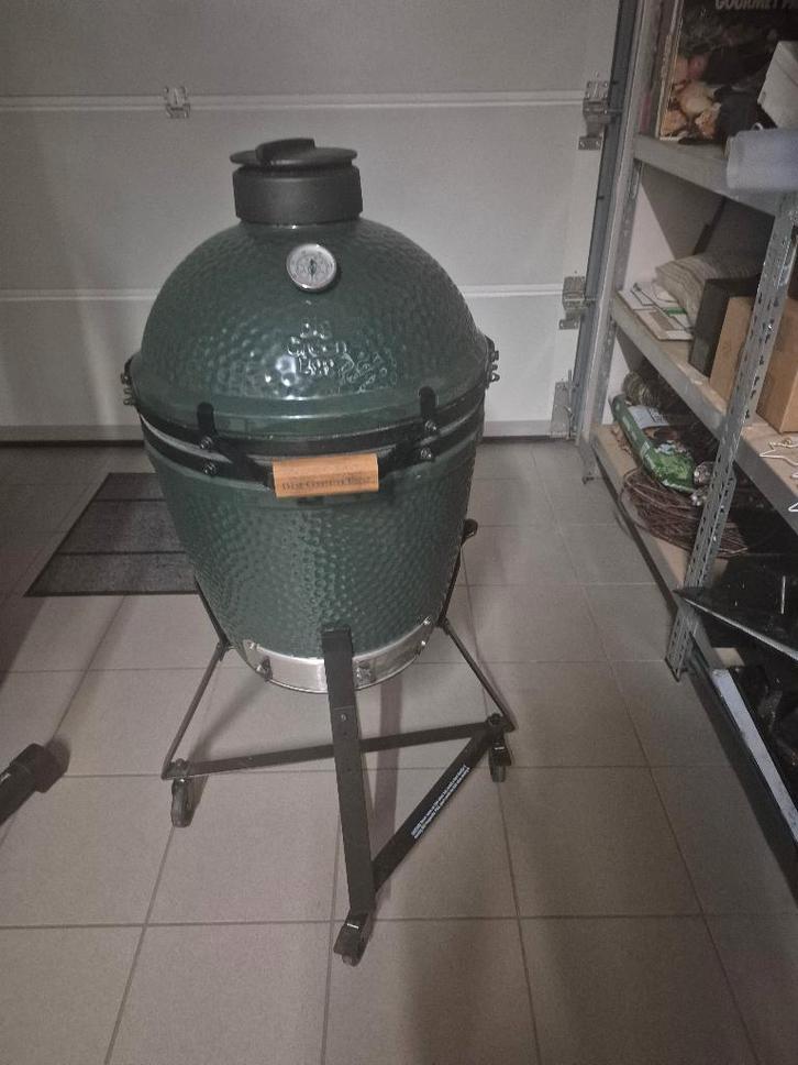 Big Green Egg, Tuin en Terras, Houtskoolbarbecues, Zo goed als nieuw, Met accessoires, Ophalen