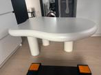 Table basse design blanc – forme organique – comme neuve, Enlèvement, Comme neuf