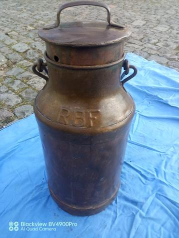 Cruche laiton 25 litres beschikbaar voor biedingen