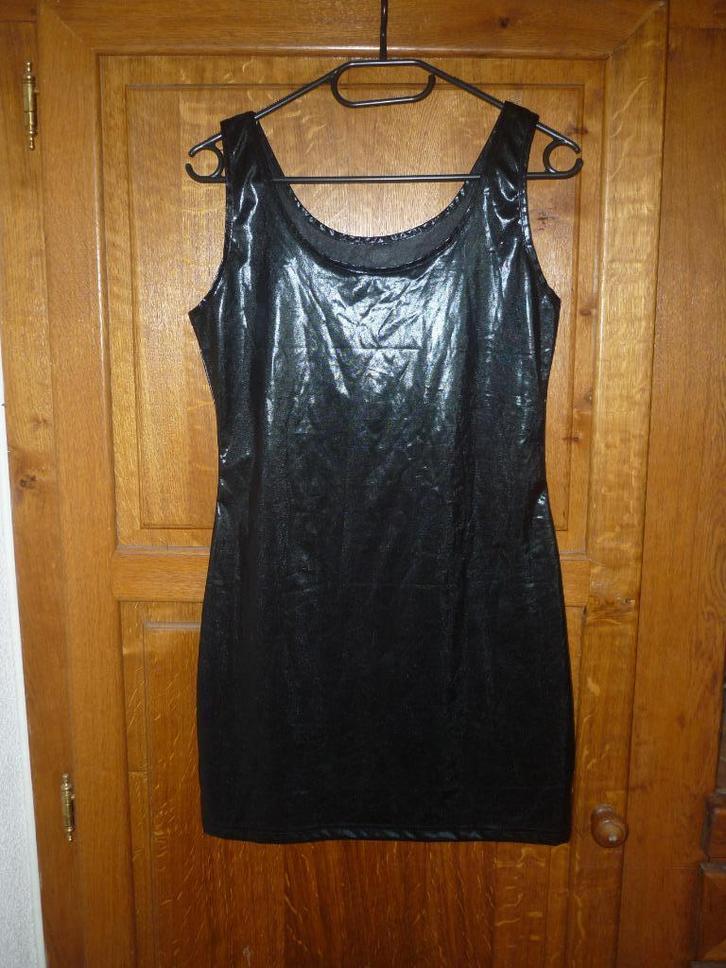 Avondjurk👄, Kleding | Dames, Jurken, Gedragen, Maat 42/44 (L), Zwart, Boven de knie, Verzenden