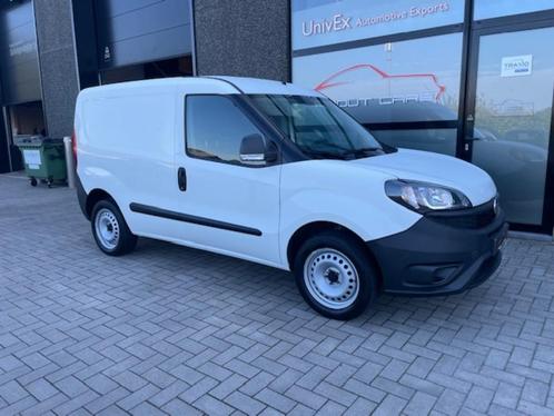 Fiat Doblo en parfait état !, Autos, Fiat, Entreprise, Achat, Doblo, ABS, Airbags, Air conditionné, Bluetooth, Ordinateur de bord