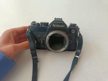 Nikon FE SLR body beschikbaar voor biedingen