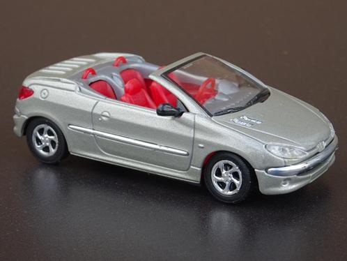 2001 Peugeot 206 Coupé-Cabriolet, Hobby en Vrije tijd, Modelauto's | 1:43, Gebruikt, Auto, Solido, Ophalen of Verzenden