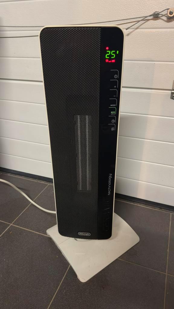 De'Longhi | Keramische ventilatorkachel, Doe-het-zelf en Bouw, Verwarming en Radiatoren, Gebruikt, Radiator, Ophalen