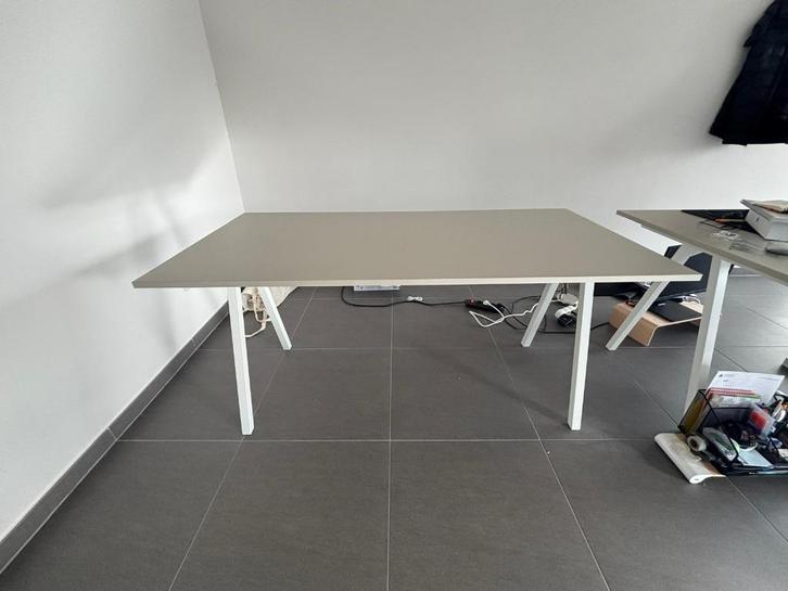 Desk ikea TROTTEN (160  80 cm size), Huis en Inrichting, Bureaus, Zo goed als nieuw, Bureau, Ophalen
