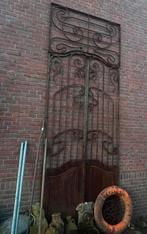 Unieke hoge 19de eeuwse smeedijzeren tuinpoort, Ophalen, Gebruikt