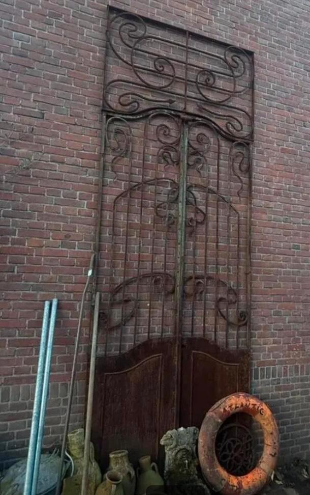 Unieke hoge 19de eeuwse smeedijzeren tuinpoort, Tuin en Terras, Tuinhekken en Hekwerk, Gebruikt, Ophalen