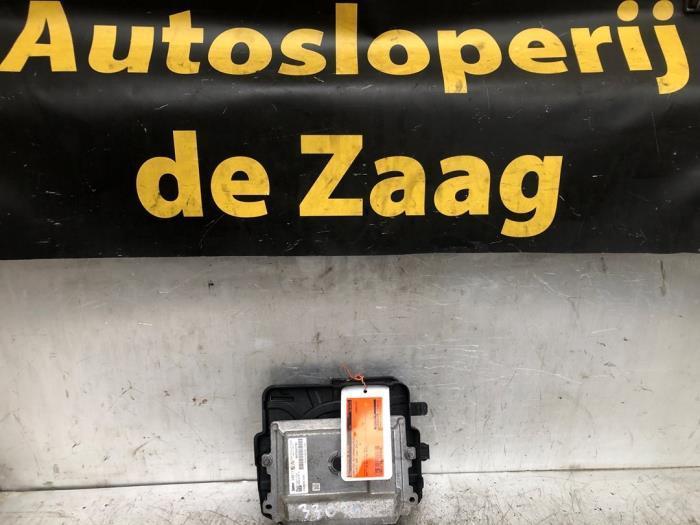 Ordinateur gestion moteur d'un Peugeot 208, Autos : Pièces & Accessoires, Électronique & Câbles, Peugeot, Utilisé, 3 mois de garantie