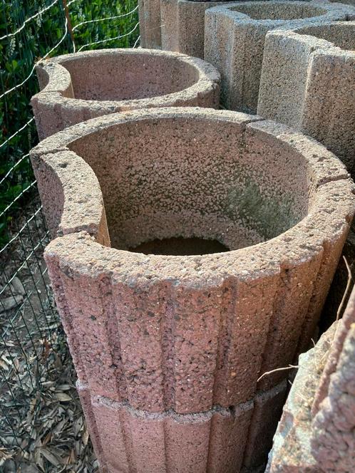 Betonnen bloembakken, Tuin en Terras, Bloembakken en Plantenbakken, Zo goed als nieuw, Ophalen