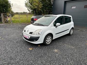 Renault Grand Modus 1.2 essence Euro5   07/2011 Bien équipé disponible aux enchères