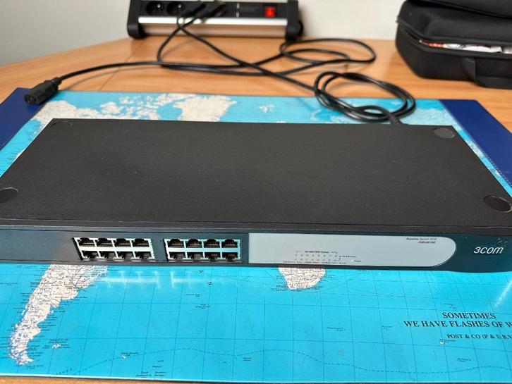 3COM Baseline Switch 2816 - Refurbished, Informatique & Logiciels, Commutateurs réseau, Reconditionné, Enlèvement ou Envoi