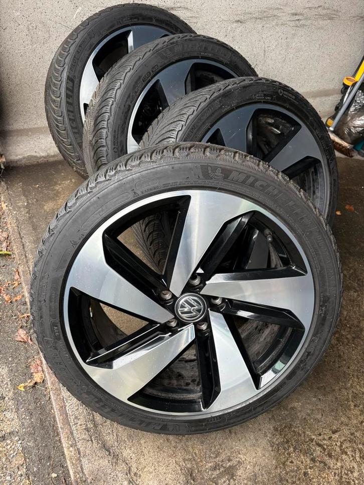 Volkswagen golf gti winterset velgen met winterbanden, Auto-onderdelen, Banden en Velgen, Banden en Velgen, Winterbanden, Ophalen