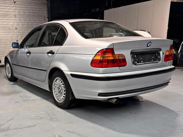 BMW 318i Automaat 131.000km bj 2004 Gekeurd Voor Verkoop !, Auto's, BMW, Bedrijf, 3 Reeks, ABS, Airbags, Airconditioning, Boordcomputer