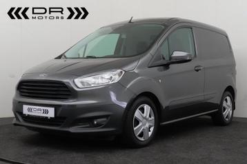 Ford Transit Courier 1.0 - NAVI - DAB - CAMERA beschikbaar voor biedingen