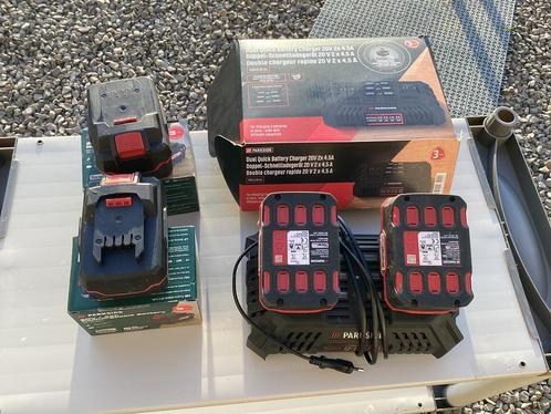 Batteries 20v/4Ah et double chargeur parkside, Tuin en Terras, Grasmaaiers, Zo goed als nieuw, Accu-grasmaaier, Ophalen