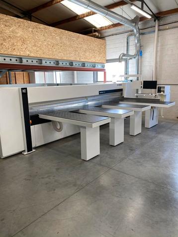 Alle zaag-, afkant- en freeswerken van platen op maat beschikbaar voor biedingen