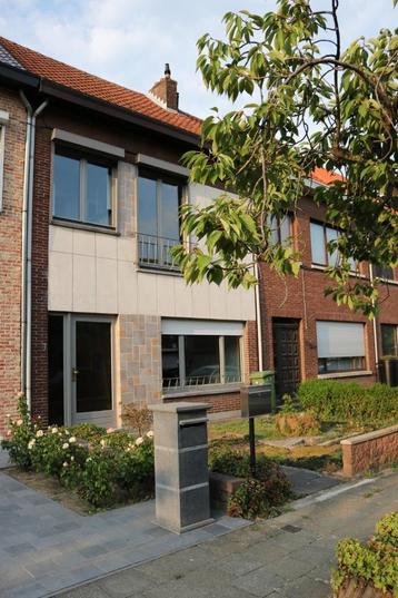Huis te huur met 3 slaapkamers te Wilrijk beschikbaar voor biedingen