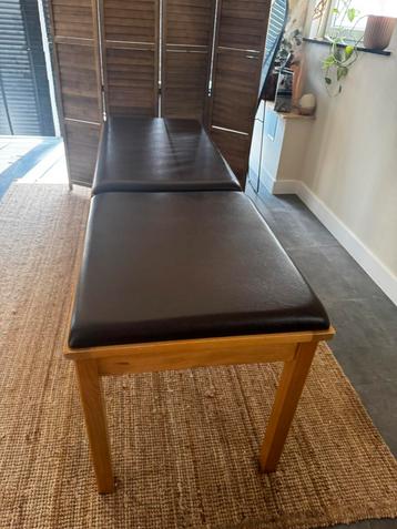 Massagetafel beschikbaar voor biedingen