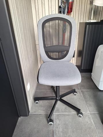 Chaise de bureau Ikea 