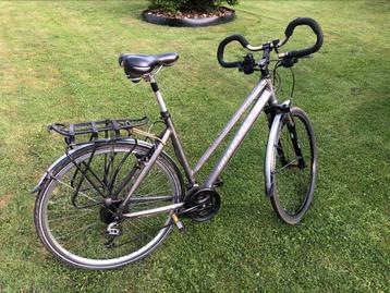 GRANVILLE damesfiets beschikbaar voor biedingen