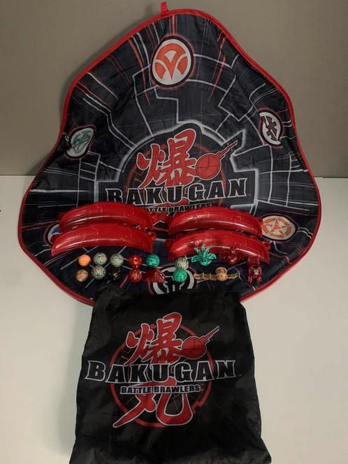 Bakugan Lot 16 Ancien Bakugan Avec Bakumat et Sac, Collections, Jouets, Comme neuf, Enlèvement ou Envoi