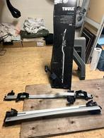 barres de toit THULE + porte vélo sur toit, Autos : Divers, Coffres de toit, Enlèvement, Comme neuf