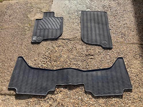 Rubber tapijten Mitsubishi L200., Autos : Pièces & Accessoires, Habitacle & Garnissage, Mitsubishi, Utilisé, Enlèvement ou Envoi