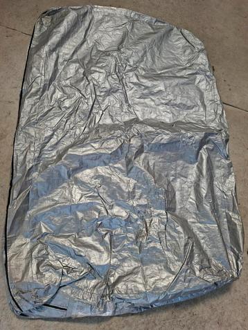 Jacuzzi cover met rits  beschikbaar voor biedingen