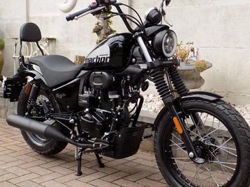 Macbor 125cc chopper ROCKSTER met ABS , rugsteun beschikbaar voor biedingen