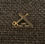 PIN - AMC - COIFFURE - COIFFEUR - KAPPER, Envoi, Utilisé, Autres sujets/thèmes, Insigne ou Pin's