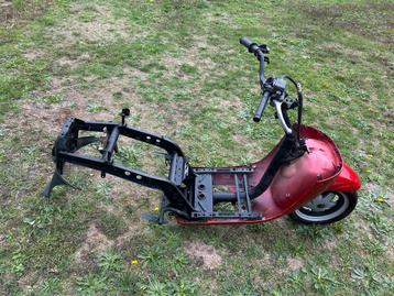 Skipper frame met papieren MOET WEG beschikbaar voor biedingen