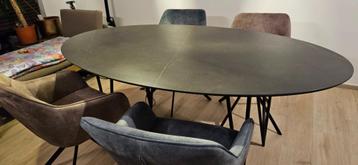  Volkeramische tafel 180x110cm ellipsvormig/ovaal beschikbaar voor biedingen