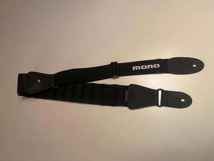 Mono Cases The Betty Strap Long gitaar riem, Musique & Instruments, Instruments à corde | Guitares | Électriques, Comme neuf, Enlèvement ou Envoi