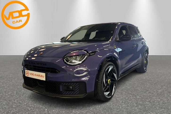 Abarth 600e Scorpionissima, Auto's, Abarth, Overige modellen, Adaptive Cruise Control, Airbags, Airconditioning, Bluetooth, Boordcomputer