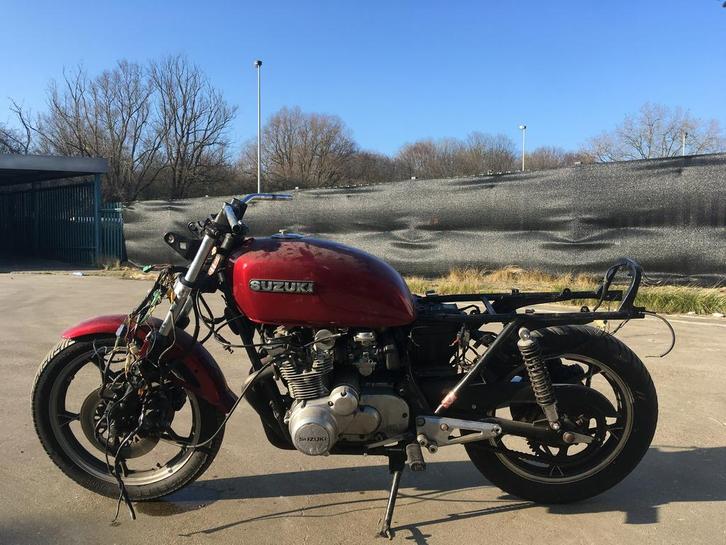 Suzuki GS 550e - jaren '80 (gedemonteerd), Motoren, Motoren | Suzuki, Particulier, Naked bike, meer dan 35 kW, 4 cilinders, Motorrijbewijs A