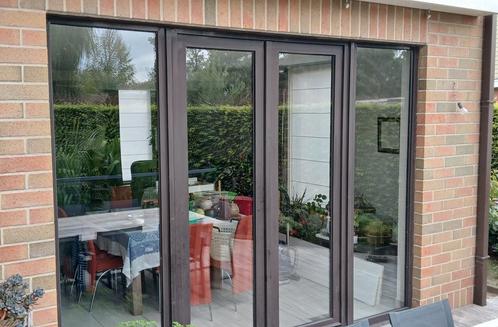 Bruine pvc ramen deceuninck plastics reeds uitgebroken, Doe-het-zelf en Bouw, Raamkozijnen en Schuifdeuren, Gebruikt, Ophalen