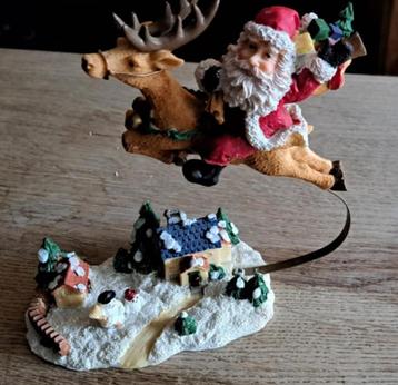 Décoration de Noël : " Père Noël "volant " " beschikbaar voor biedingen