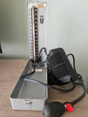 Vintage bloeddrukmeter