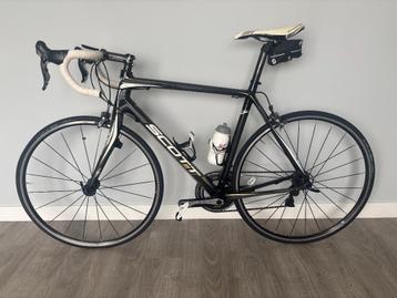 koersffiets scott full carbon met dura ace  beschikbaar voor biedingen