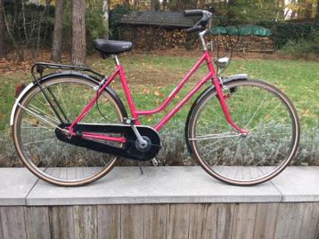 Mooie vintage damesfiets Butterfly maat 52 beschikbaar voor biedingen