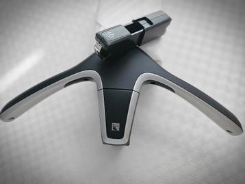 Mercedes-Benz kledinghanger beschikbaar voor biedingen