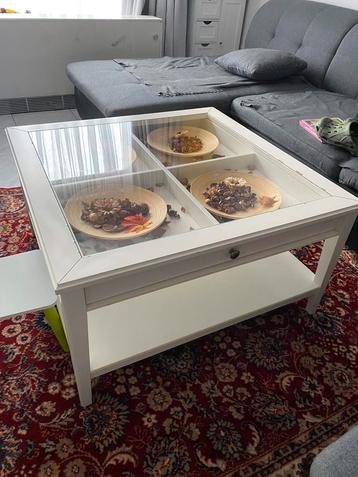 Table de salon beschikbaar voor biedingen