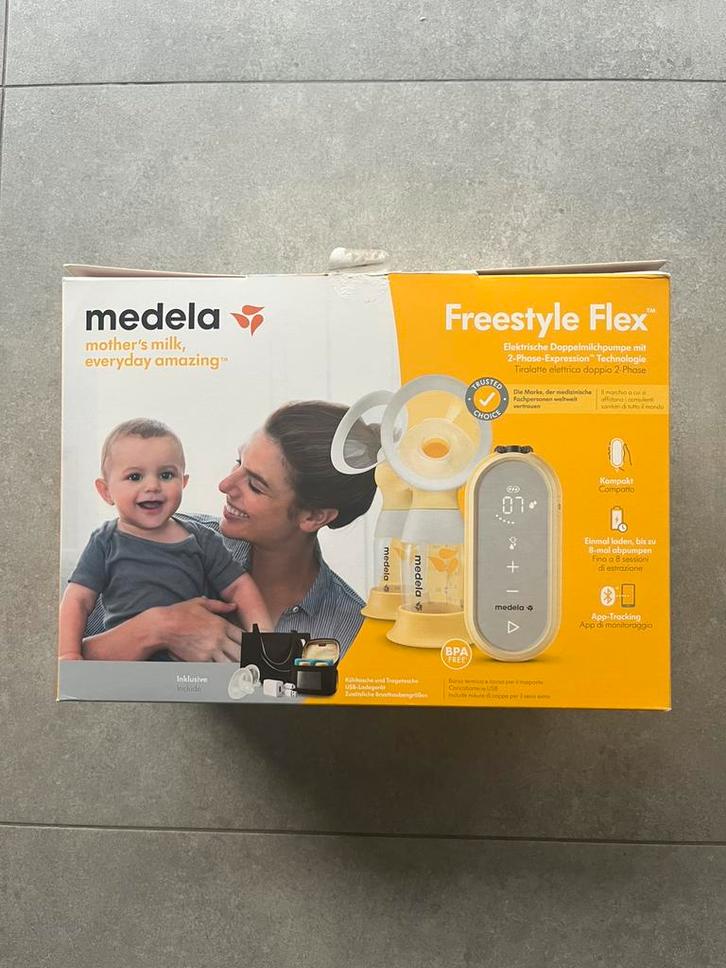 Tire lait Medela freestyle flex avec accessoires, Kinderen en Baby's, Babyvoeding en Toebehoren, Zo goed als nieuw, Borstkolf