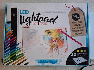 Led lightpad voor overtrekken tekeningen beschikbaar voor biedingen