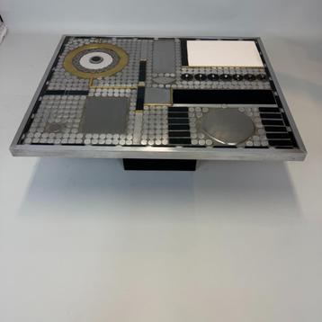 Kunstzinnige salontafel door Van Geebergen beschikbaar voor biedingen