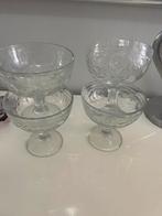 Lot de 4 grands bols à dessert pour glace/fruits.., Verzamelen, Glas en Drinkglazen, Ophalen of Verzenden, Zo goed als nieuw