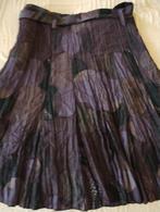 Jupe plissée violette Lola Liza avec dessin m. 38, Vêtements | Femmes, Jupes, Comme neuf, Enlèvement ou Envoi