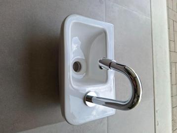 Wasbakje met kraan nieuw, Enlèvement, Robinet
